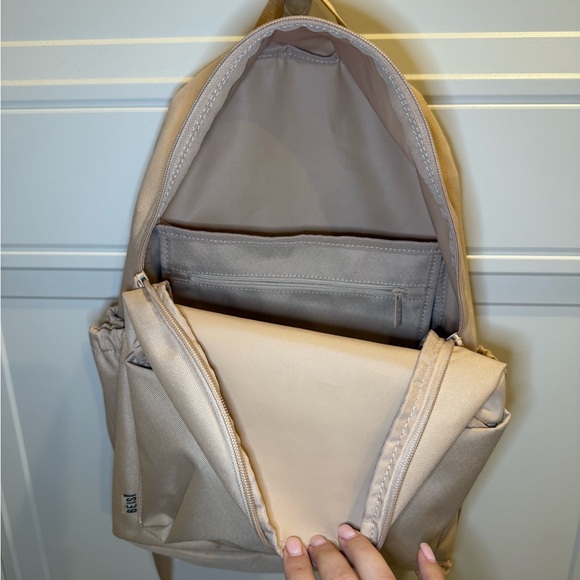 Beis The Basic Backpack - Picture 5 of 10